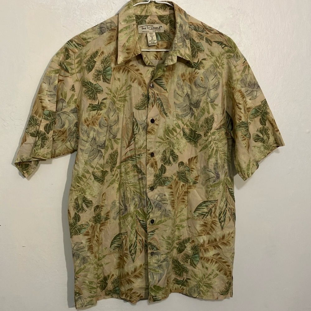 Tori Richard Honolulu 100% Cotton Lawn Design Mens Small